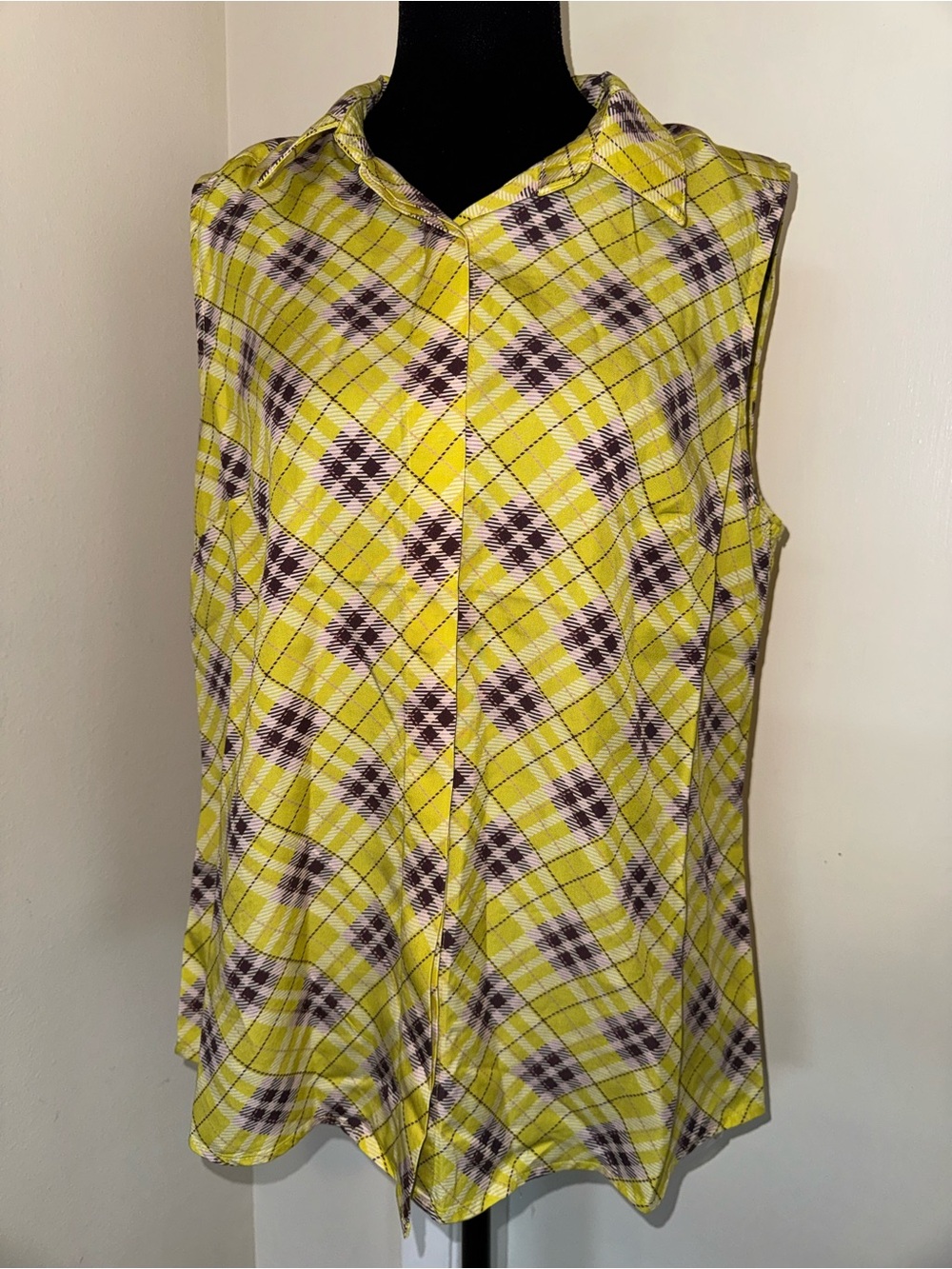 Kut from the Kloth Yellow Plaid Sleeveless Button-Front Top NWT - Picture 2 of 5
